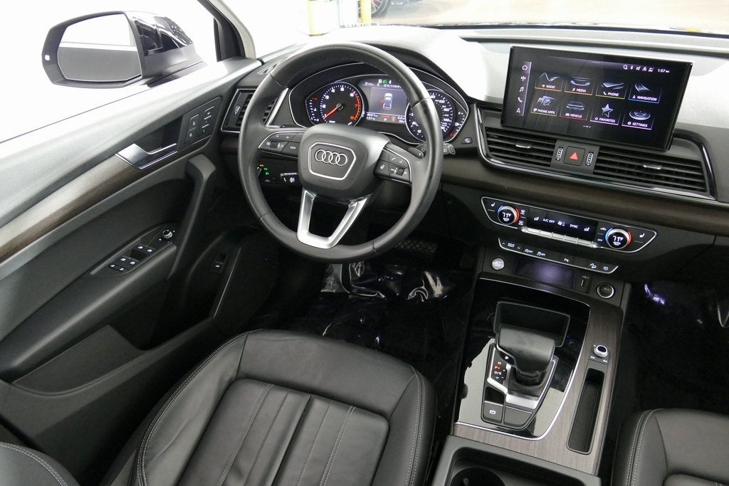 2023 Audi Q5 40 Premium quattro