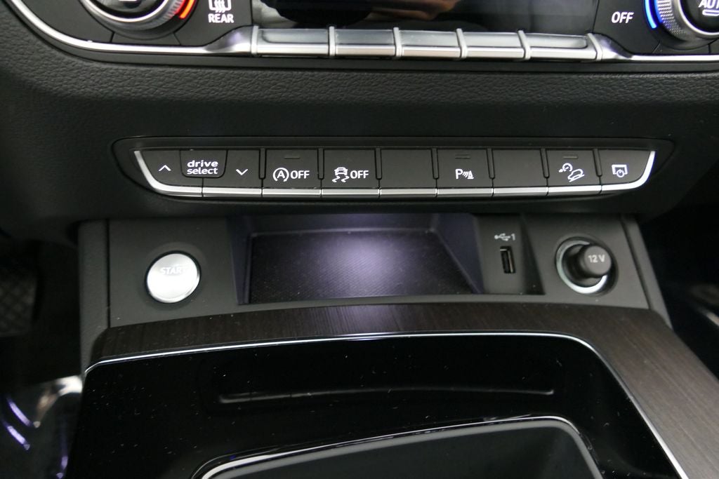 2023 Audi Q5 40 Premium quattro