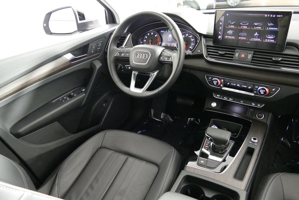 2023 Audi Q5 40 Premium quattro
