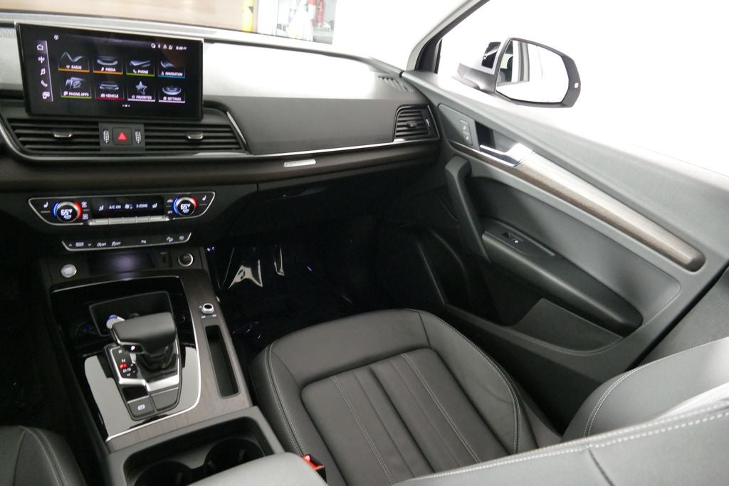 2023 Audi Q5 40 Premium quattro