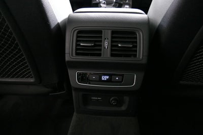 2023 Audi Q5 40 Premium quattro