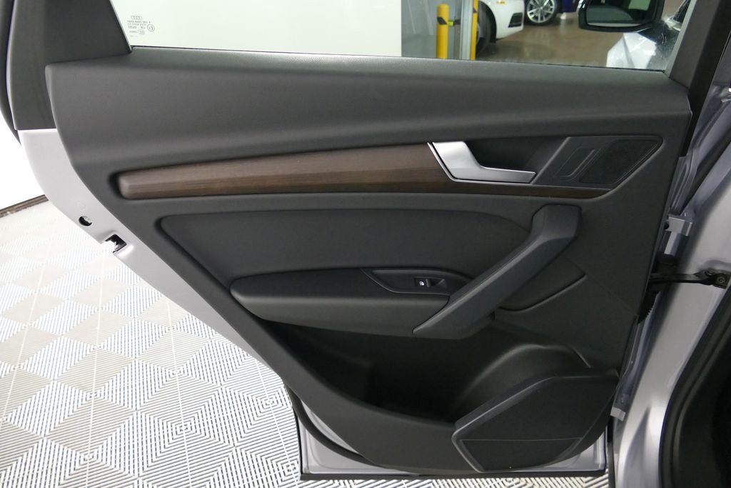 2023 Audi Q5 40 Premium quattro
