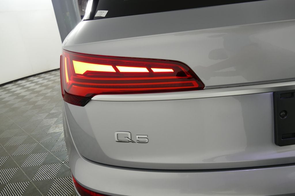 2023 Audi Q5 40 Premium quattro