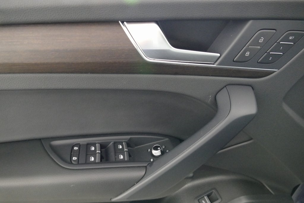 2023 Audi Q5 40 Premium quattro