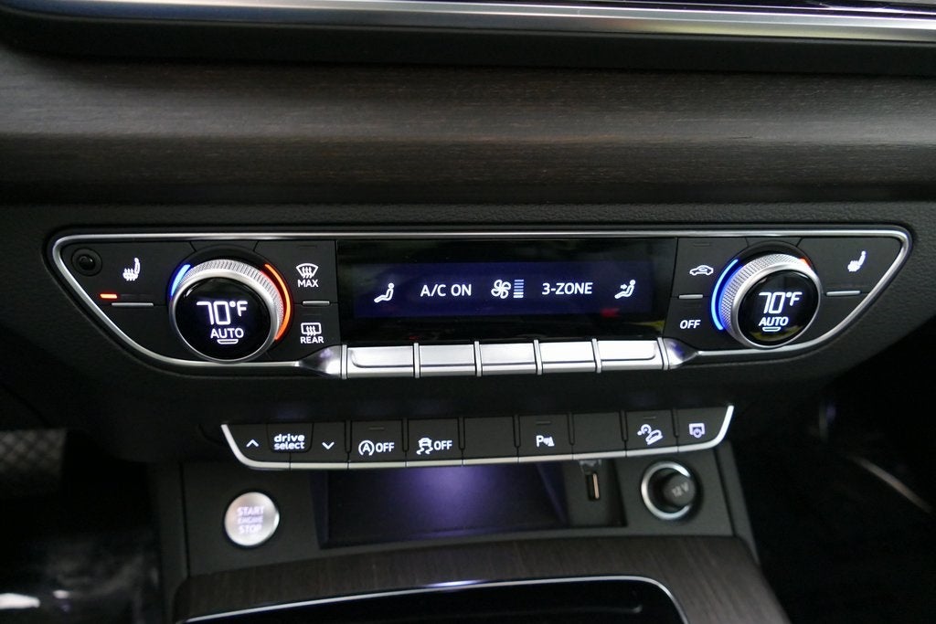 2023 Audi Q5 40 Premium quattro