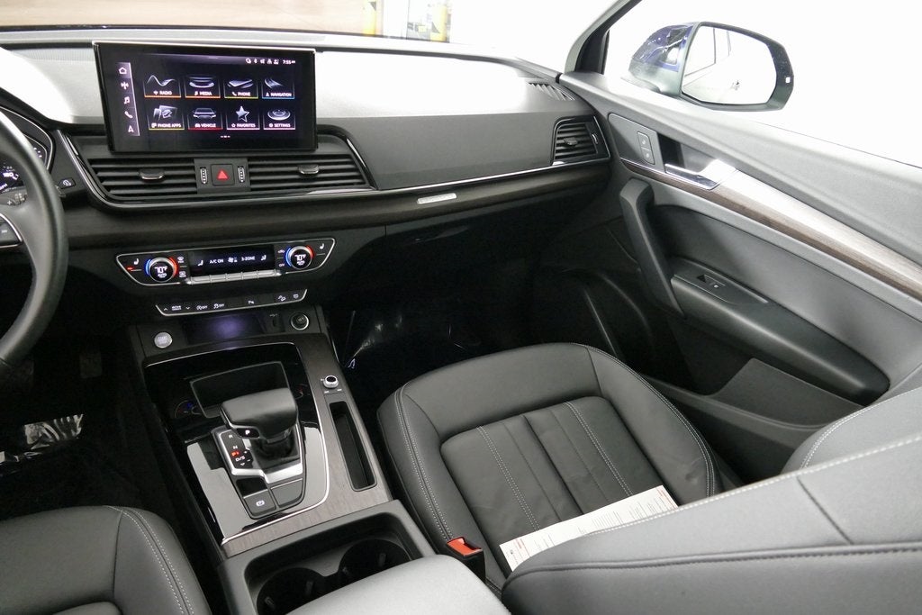 2023 Audi Q5 40 Premium quattro