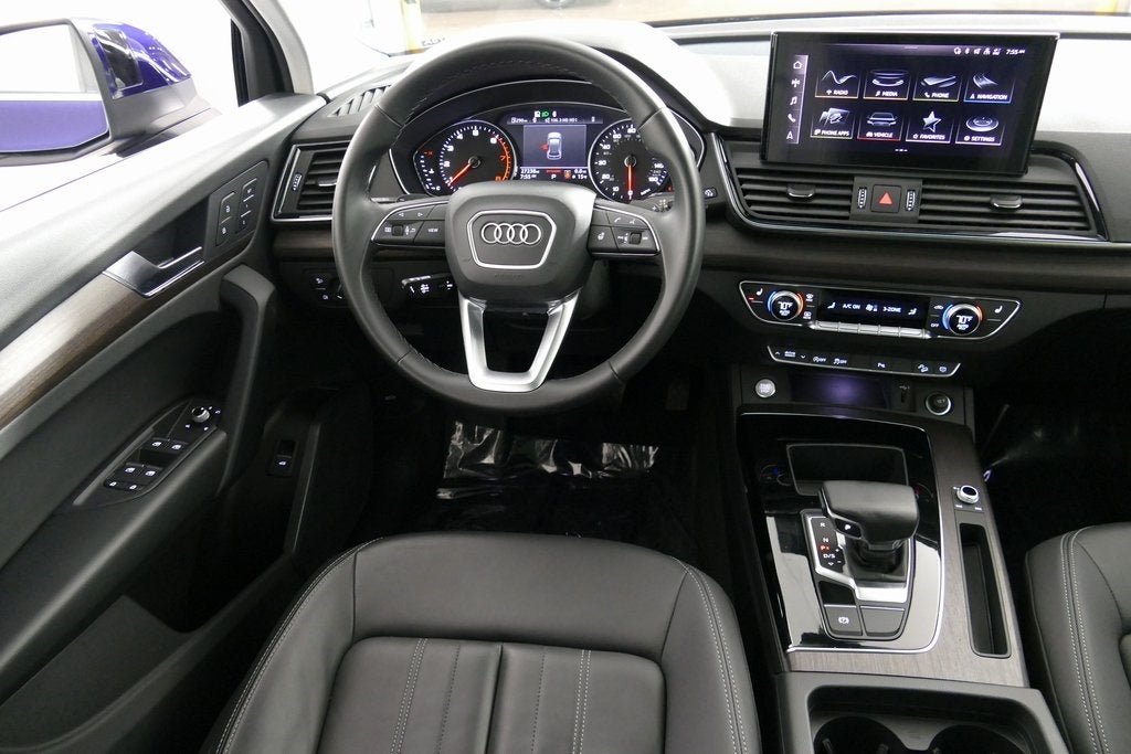 2023 Audi Q5 40 Premium quattro