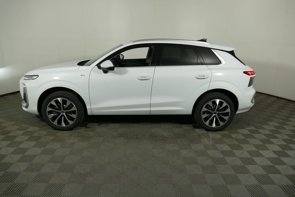 2026 Audi Q3 S line quattro