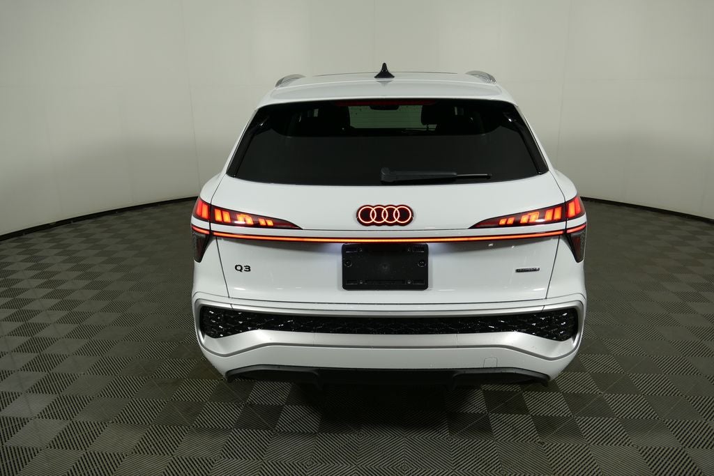 2026 Audi Q3 S line quattro