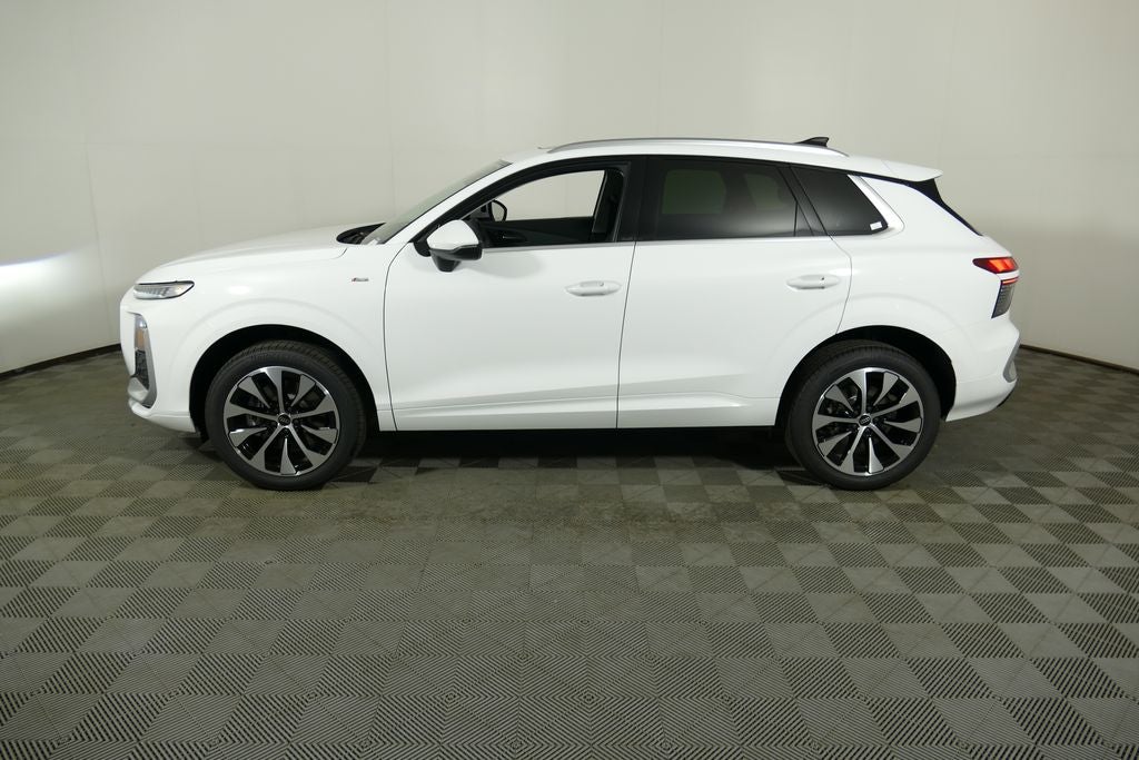 2026 Audi Q3 S line quattro