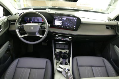 2026 Audi Q3 S line quattro