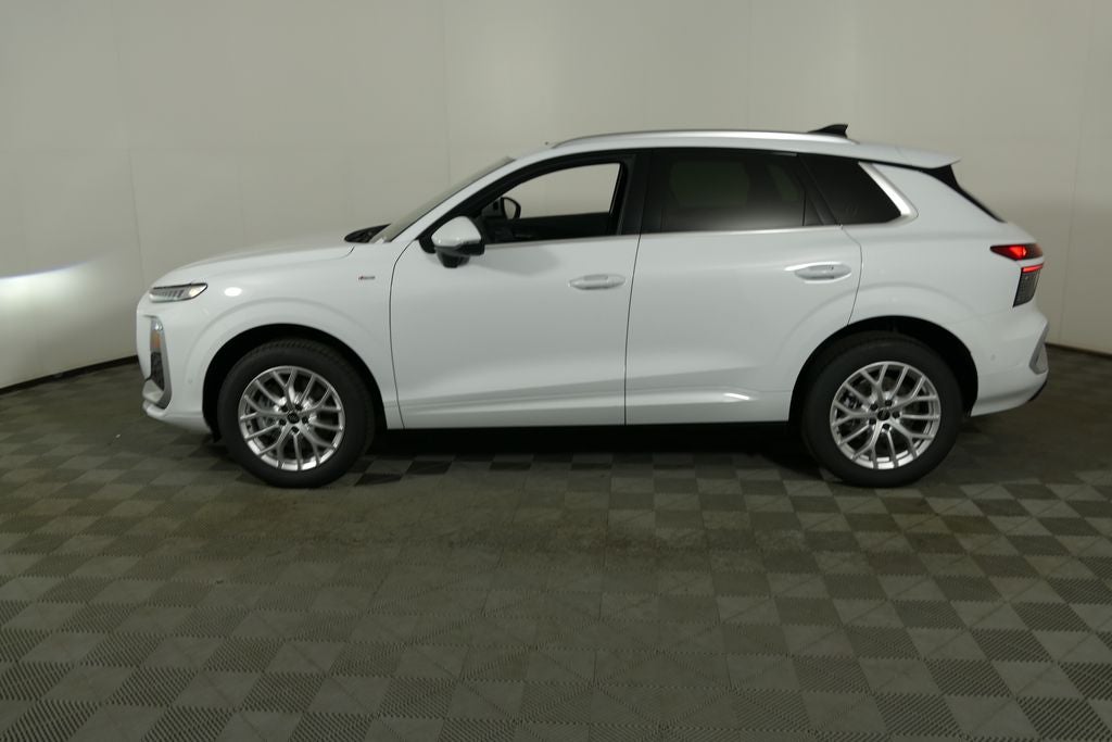2026 Audi Q3 S line quattro