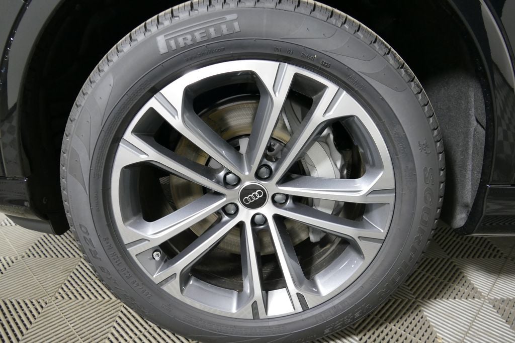2026 Audi Q7 45 Premium quattro