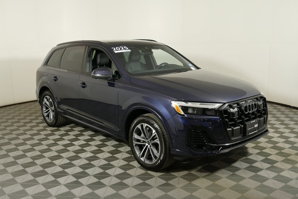 2025 Audi Q7 45 Premium quattro