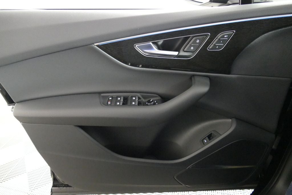 2026 Audi Q7 45 Premium quattro