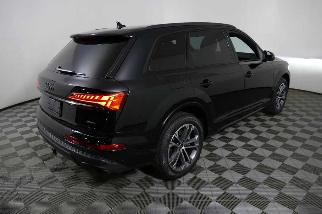2026 Audi Q7 45 Premium quattro
