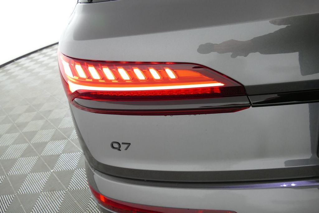 2026 Audi Q7 45 Premium quattro