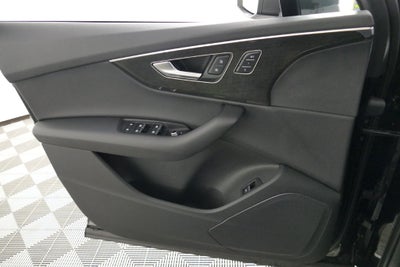 2025 Audi Q7 45 Premium quattro