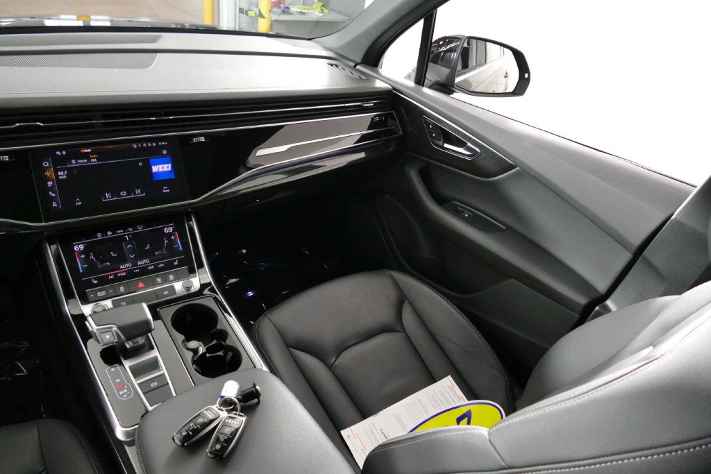2025 Audi Q7 45 Premium quattro