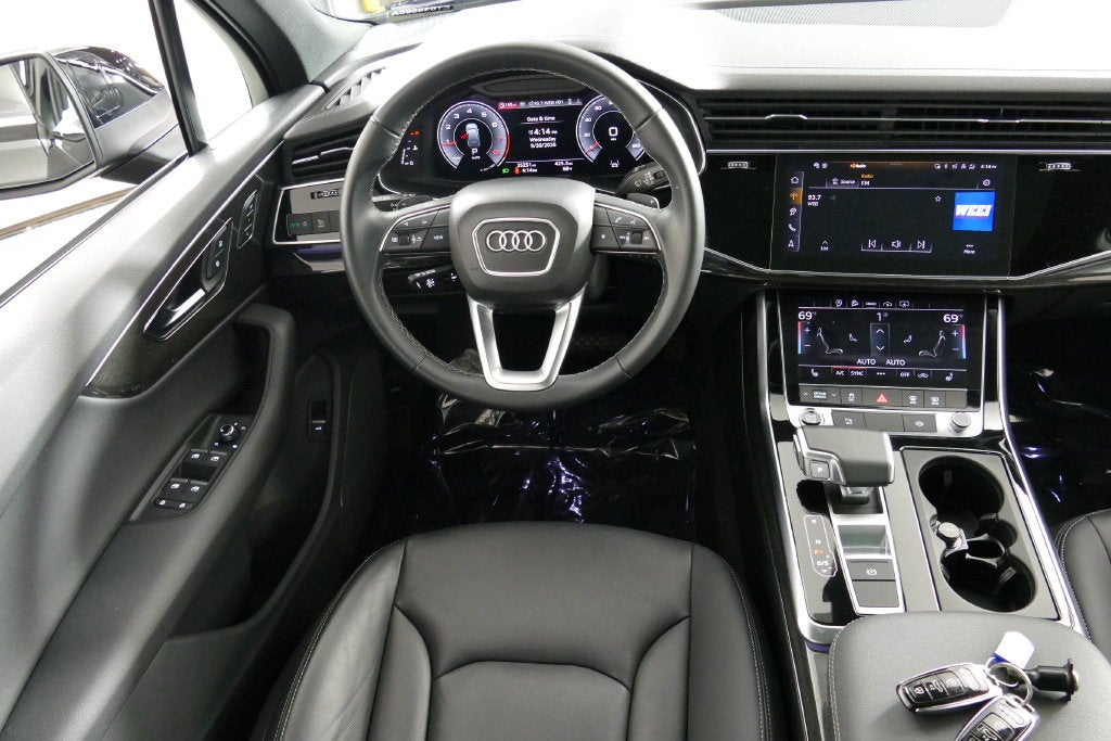 2025 Audi Q7 45 Premium quattro