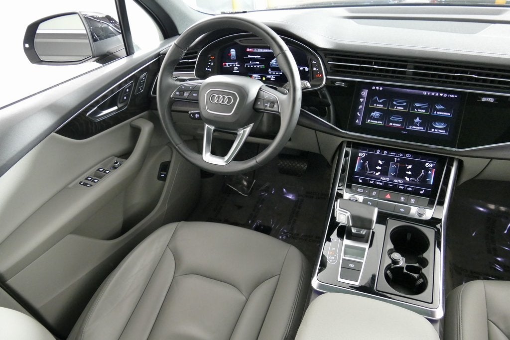 2023 Audi Q7 45 Premium quattro