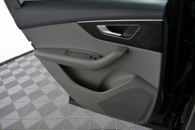 2023 Audi Q7 45 Premium quattro