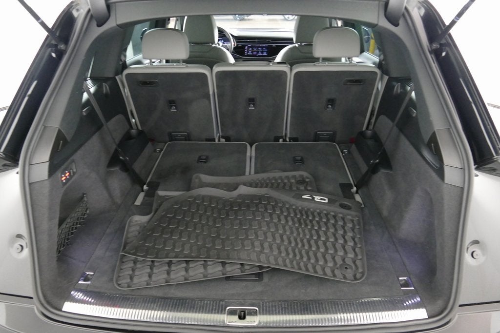 2023 Audi Q7 45 Premium quattro