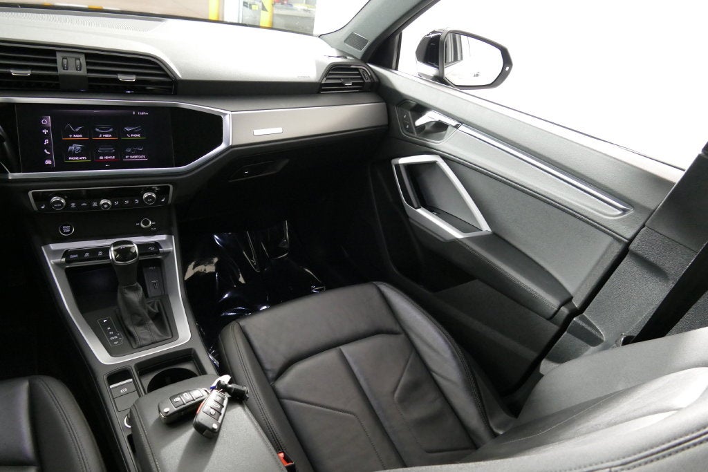 2021 Audi Q3 Premium quattro