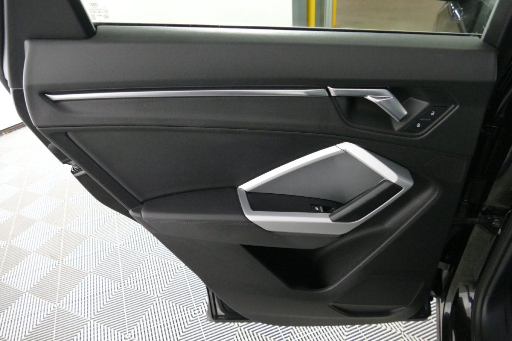 2021 Audi Q3 Premium quattro