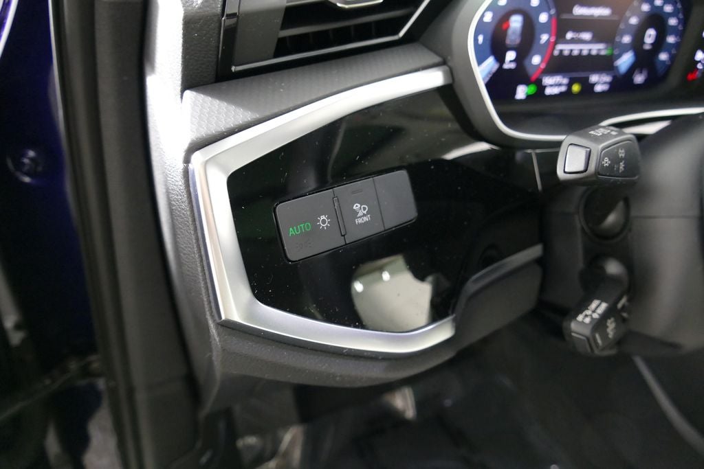 2024 Audi Q3 Premium quattro