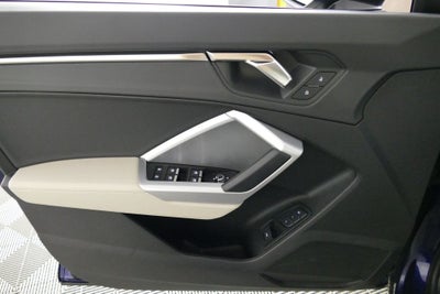 2024 Audi Q3 Premium quattro