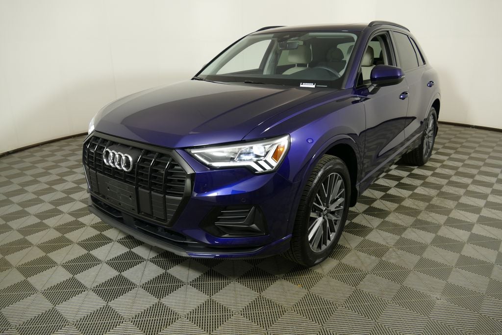 2024 Audi Q3 Premium quattro