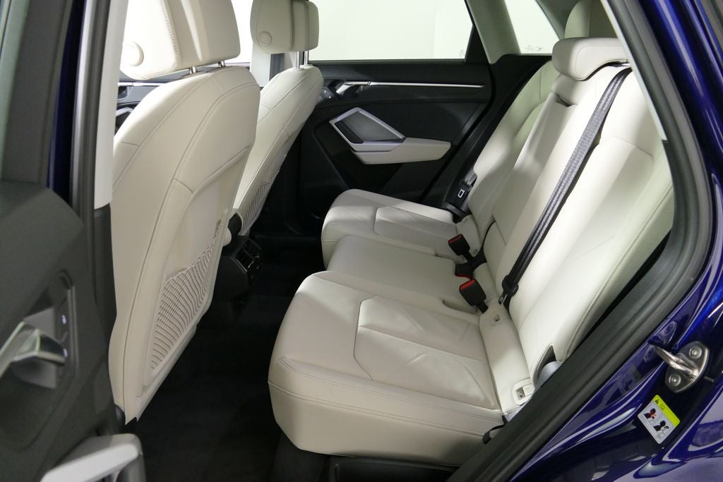 2024 Audi Q3 Premium quattro