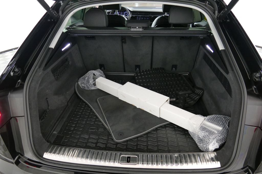 2023 Audi Q8 55 Premium quattro