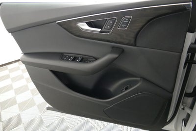 2023 Audi Q8 55 Premium quattro