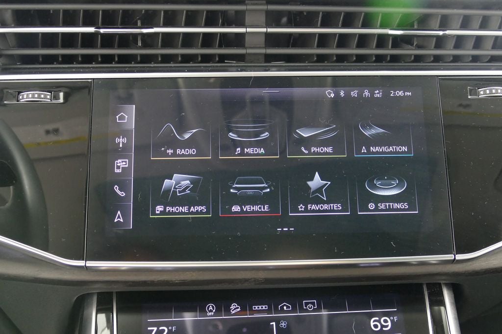 2023 Audi Q8 55 Premium quattro