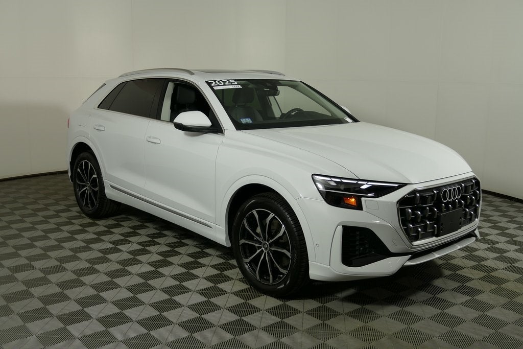 2024 Audi Q8 55 Premium quattro
