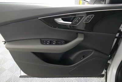 2024 Audi Q8 55 Premium quattro