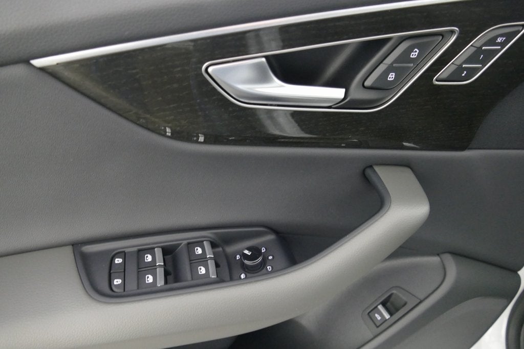 2024 Audi Q8 55 Premium quattro