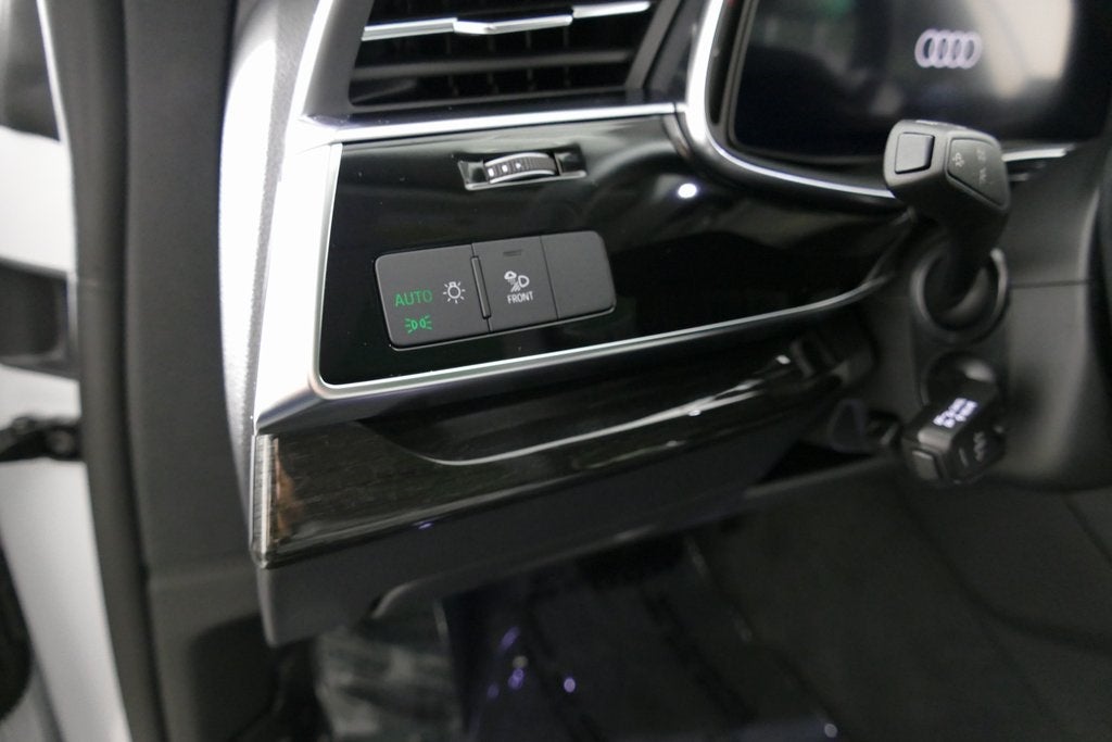 2024 Audi Q8 55 Premium quattro