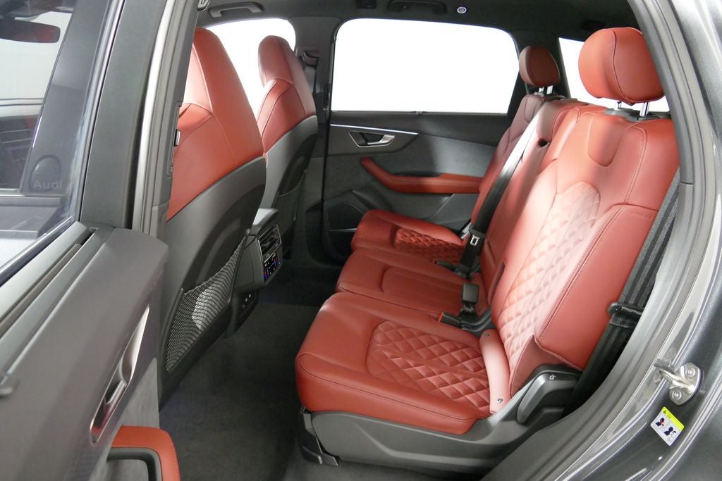 2026 Audi SQ7 Premium Plus quattro
