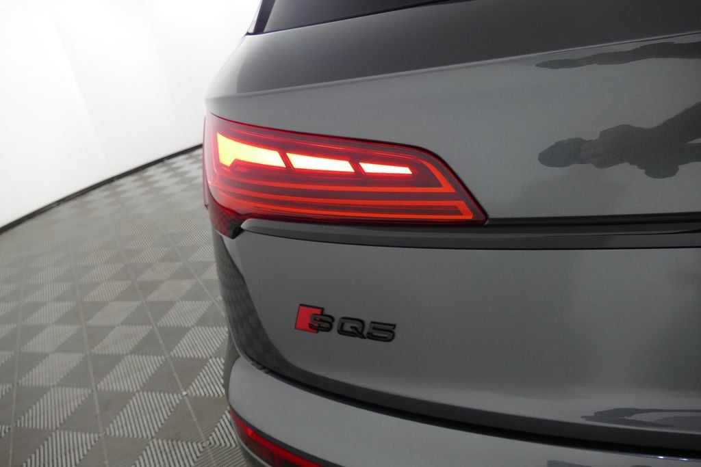2023 Audi SQ5 Premium Plus quattro