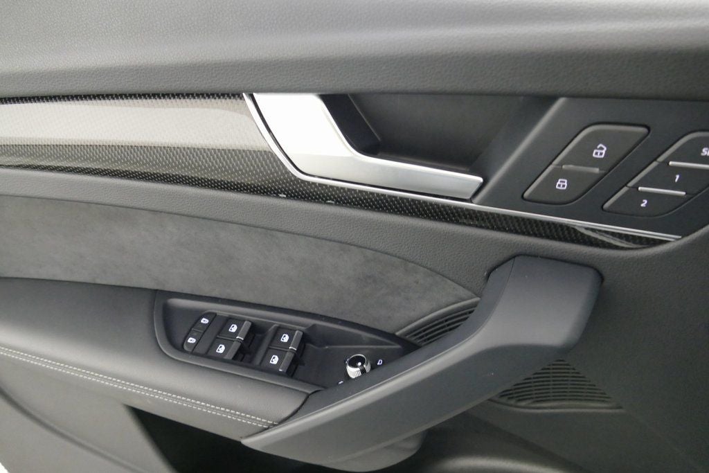 2023 Audi SQ5 Premium Plus quattro