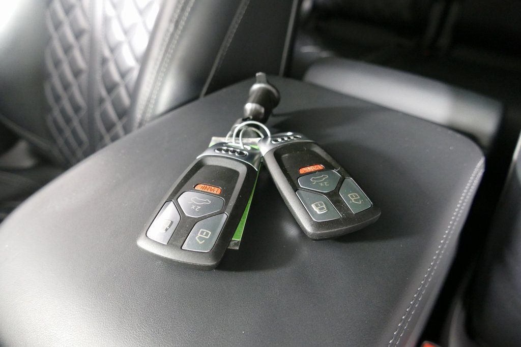 2023 Audi SQ5 Premium Plus quattro