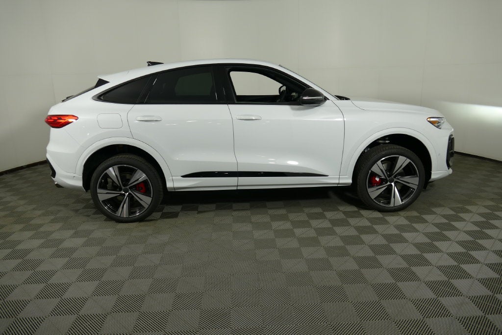 2026 Audi SQ5 Sportback Premium Plus quattro