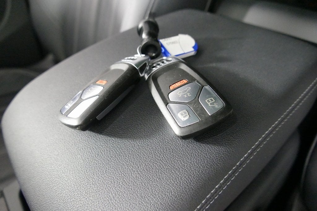 2023 Audi Q5 40 Premium Plus quattro