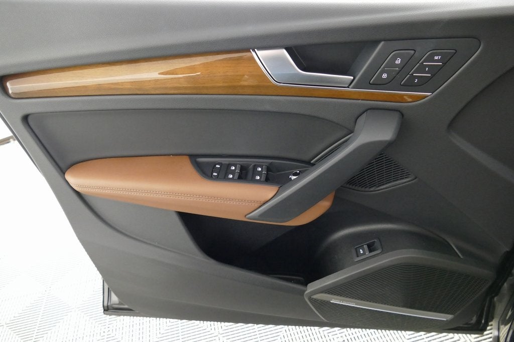 2024 Audi Q5 40 Premium Plus quattro