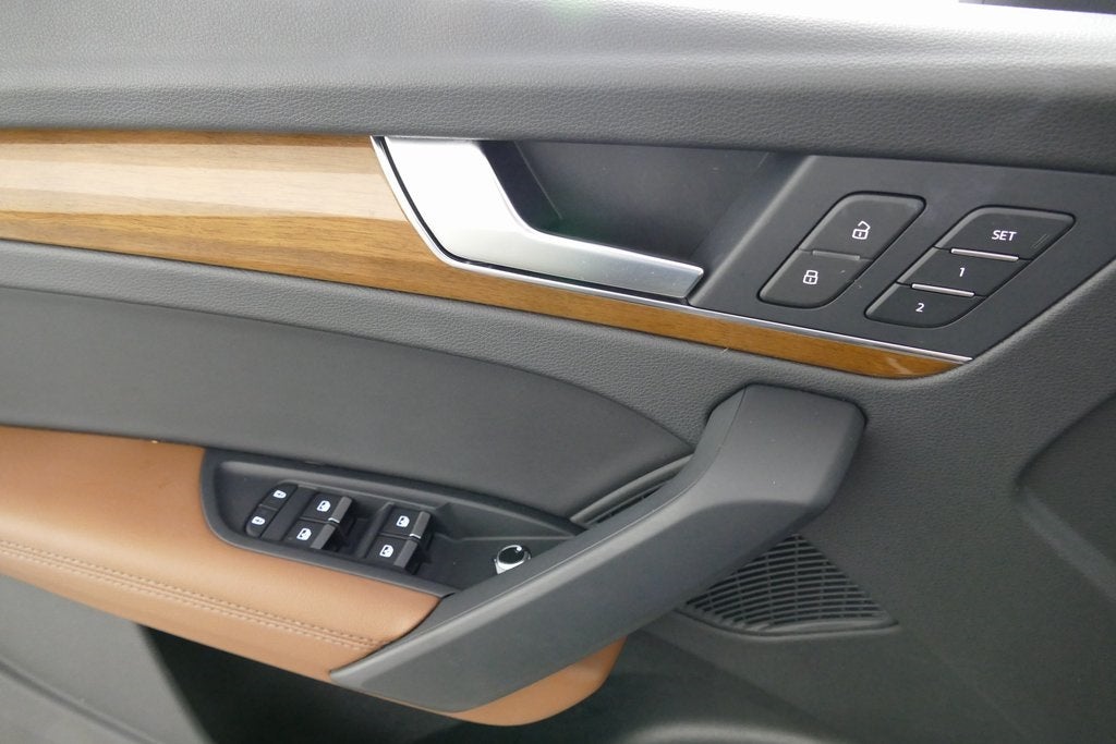 2024 Audi Q5 40 Premium Plus quattro