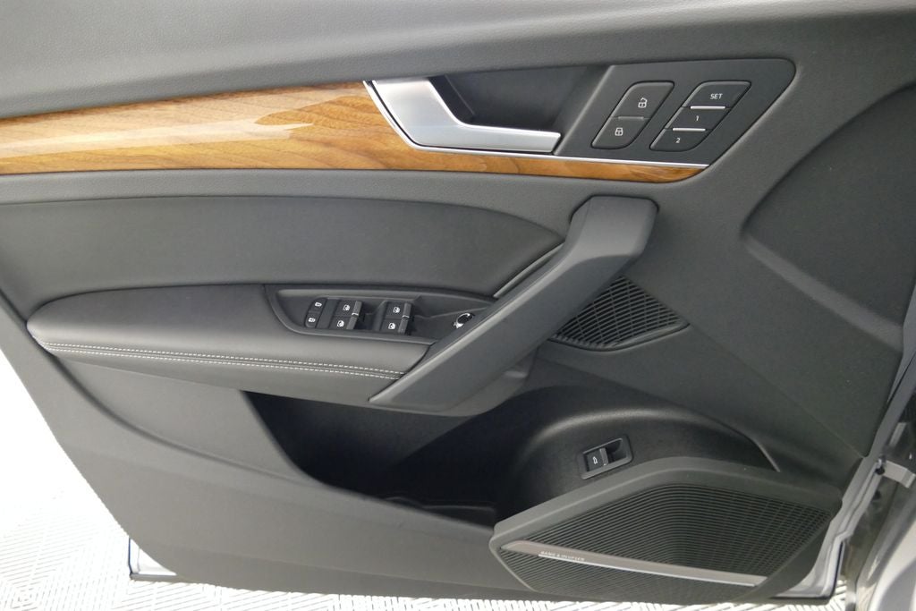 2023 Audi Q5 40 Premium Plus quattro