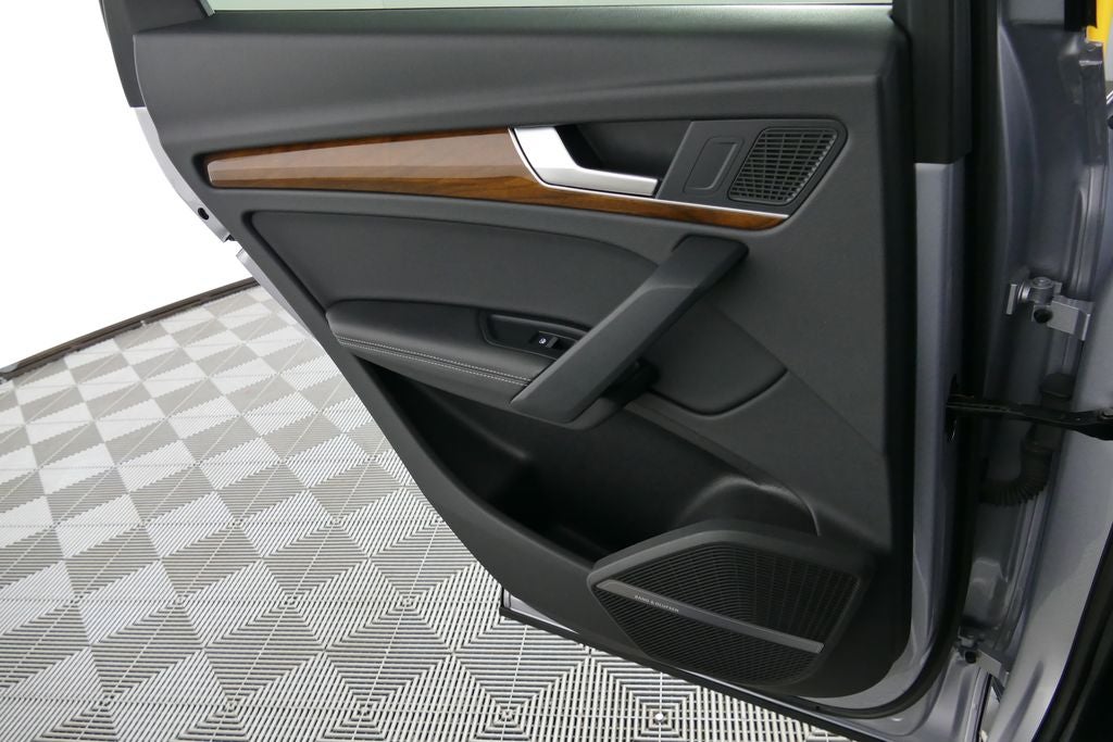 2023 Audi Q5 40 Premium Plus quattro